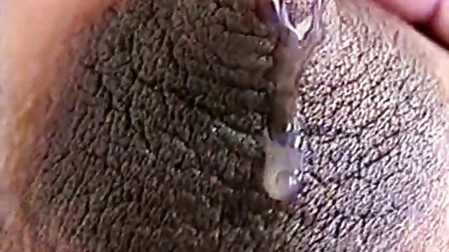 因為黑人女人喜歡進入她的屁股 硬色情片 黑