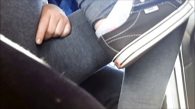 我看到我的妹妹和她的丈夫，她讓我變成了角質 金发色情片 色情高清