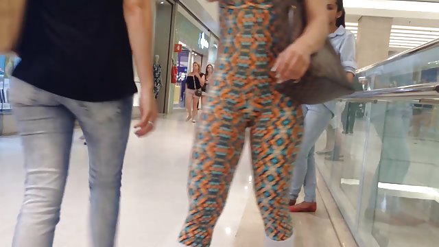 她喜歡和女兒和兒子一起騎車 亚洲肛门色情 母亲