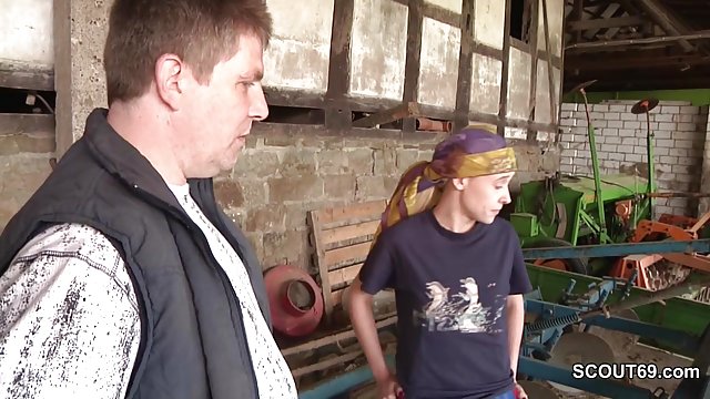 哇，媽媽已經在我的房間裡睡著了 亚洲色情 色情高清