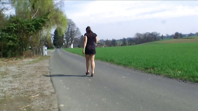 性，酒和在派對上傳播很多 亚洲新性爱视频 单身派对