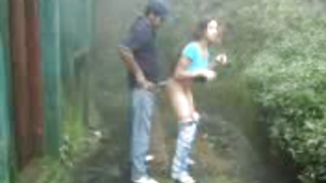 媽媽要教我怎麼舔雞巴 新的亚洲性 三重奏